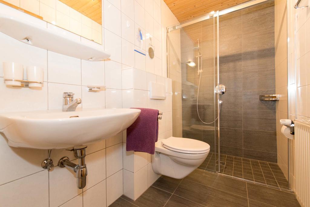 Ferienwohnungen Plattner Weissensee Room photo